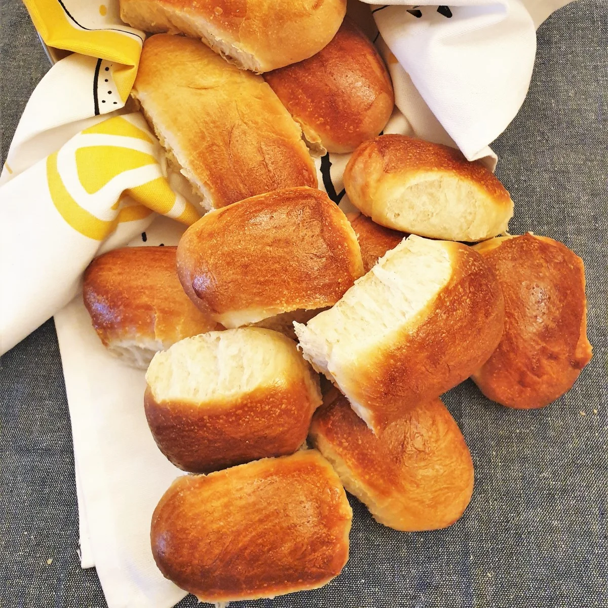 Homemade hot dog rolls (buns)