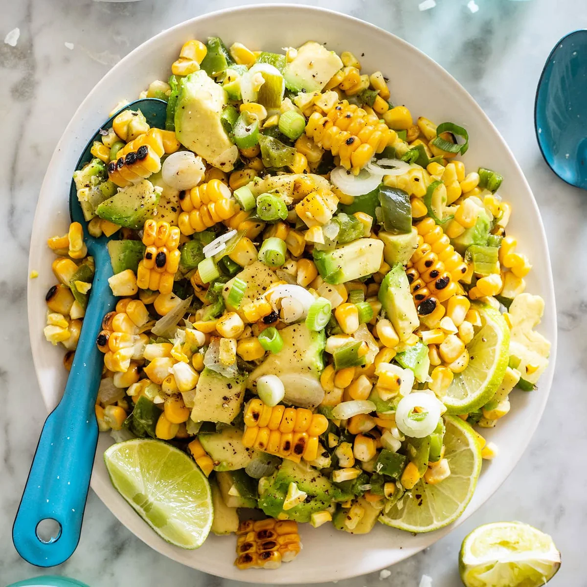 Ensalada de Maíz Asado y Aguacate
