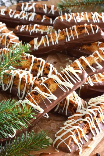 Milk and White Chocolate Biscotti