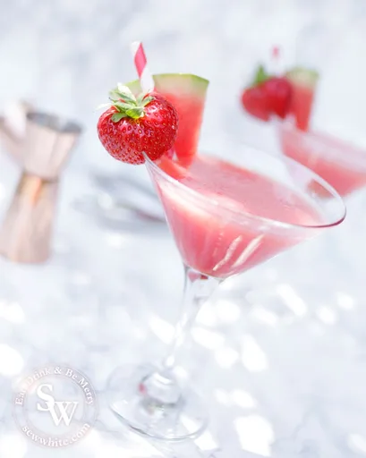 Martini de sandía y fresa