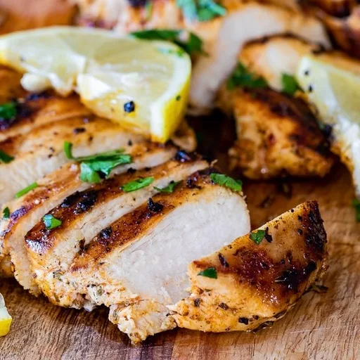 Pechugas de pollo al limón y hierbas