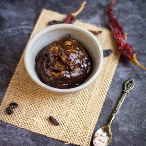 Chutney de pasas y tamarindo