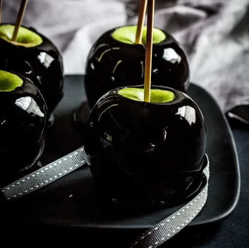 Manzanas acarameladas envenenadas para Halloween