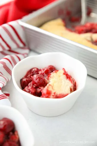 Easy Cherry Cobbler