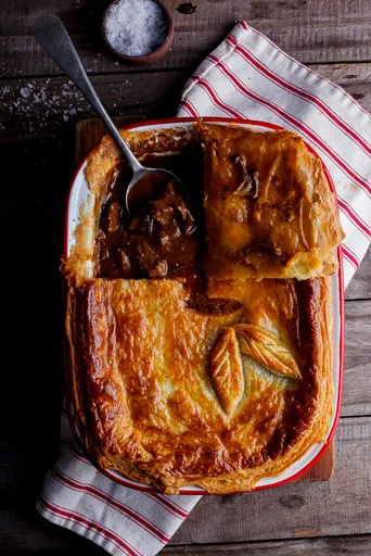 Steak and mushroom pot pie
