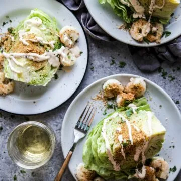Ensalada tipo Po'Boy con cuña de lechuga