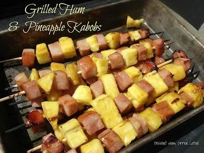Brochetas de jamón y piña a la parrilla