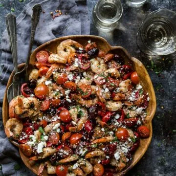 Langostinos picantes con hinojo y queso feta