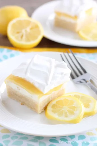 Postre de crema de limón