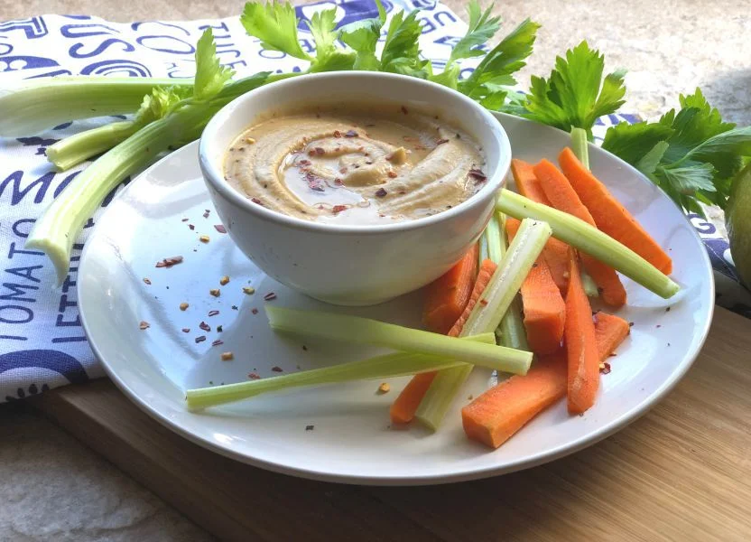 Easy Hummus recipe without Tahini