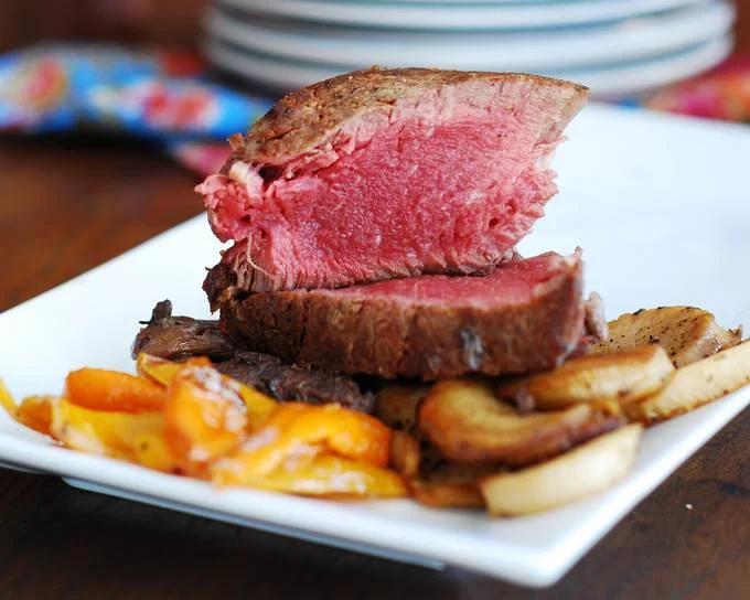 Pan-Seared Fillet Mignon Steak with Red Wine Mushroom Sauce