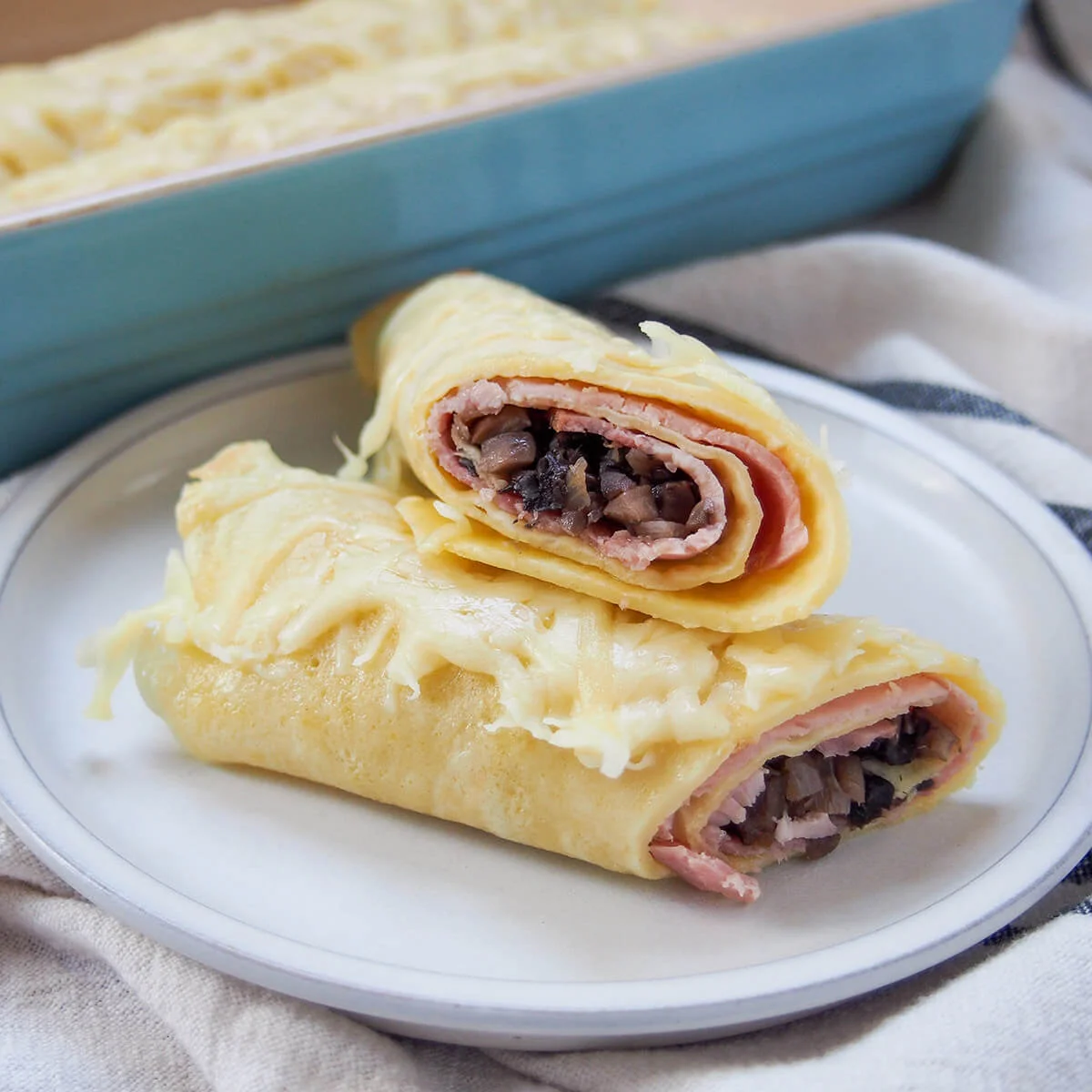Ficelle picarde - mushroom and ham crepes au gratin