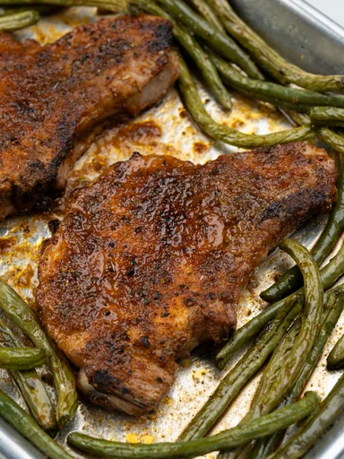 Chuletas de Cerdo al Horno con Cajún y Miel
