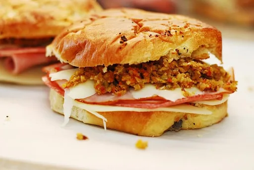Sándwich muffuletta