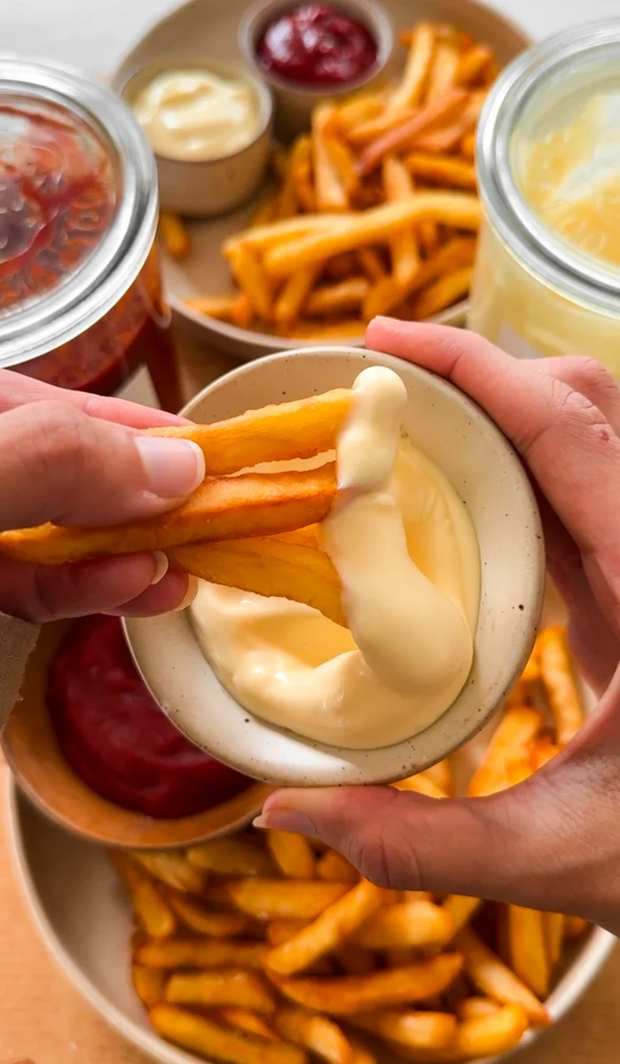 Condiments – Ketchup & Mayonnaise