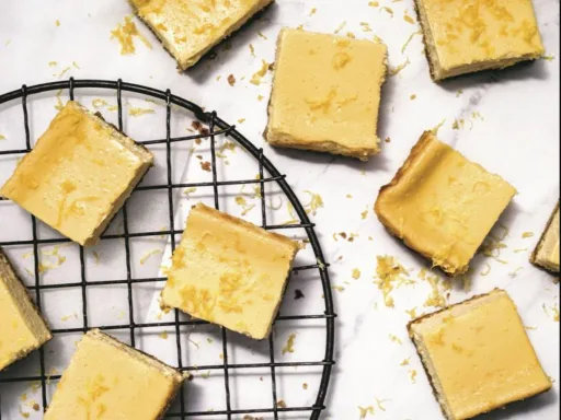 Cuadrados de tarta de queso y limón sin gluten