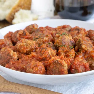 Albóndigas (Tapas españolas)