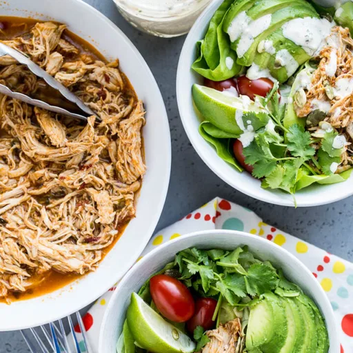 Pechuga de pollo desmenuzada para tacos en Instant Pot