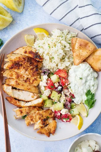 Cuencos de Pollo Estilo Griego