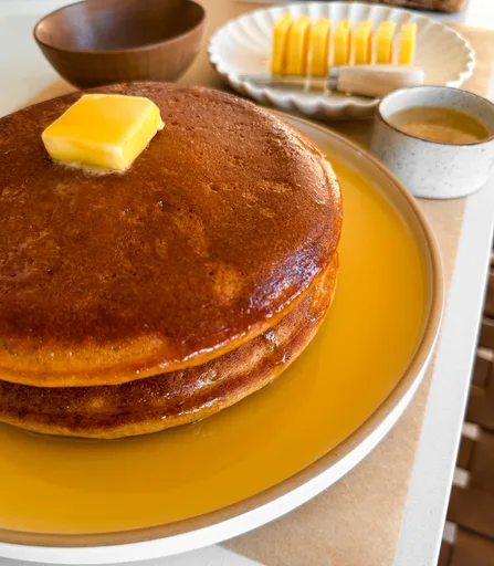 Fluffy & Thick Diner Pancakes