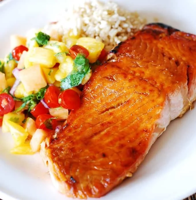 Broiled Salmon with Mango Salsa