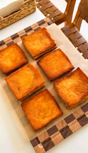 Tostada de mantequilla y miel con 5 ingredientes
