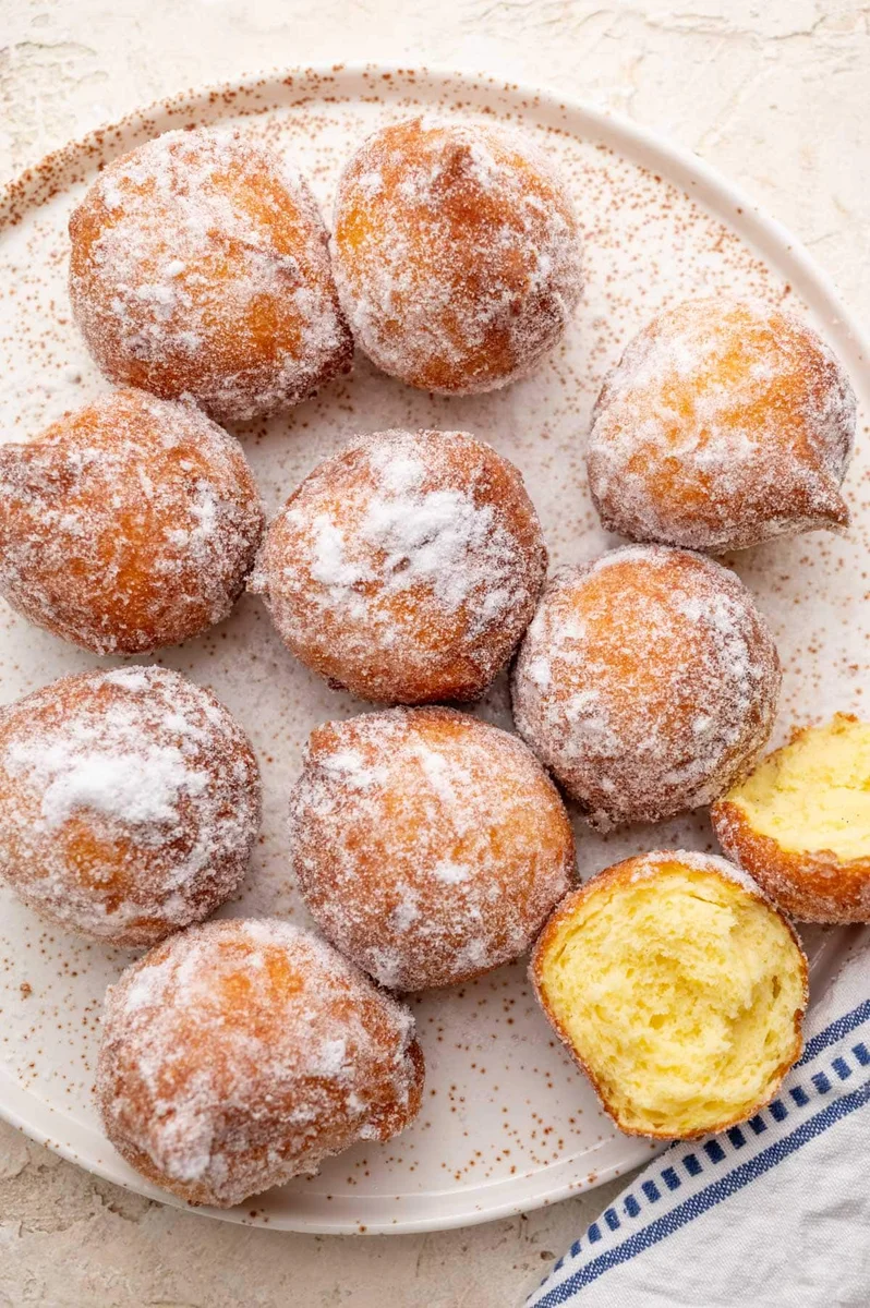 Ricotta Doughnuts (video)