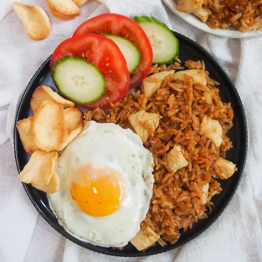 Nasi goreng (arroz frito indonesio)