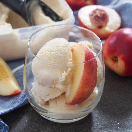 Nectarine ice cream (no churn)