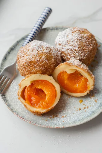 Marillenknödel (Austrian Apricot Dumplings)