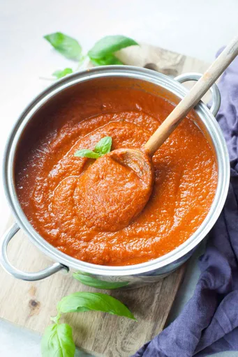 La mejor salsa de espagueti vegetariana (salsa de tomate sin carne)