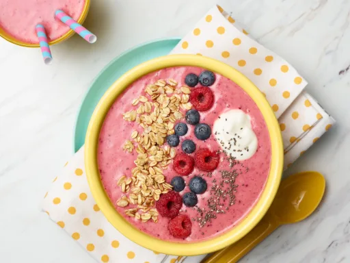 Mixed Berries and Banana Smoothie Bowl