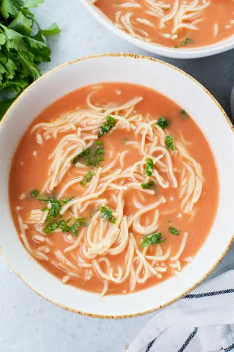 Polish tomato soup (zupa pomidorowa)