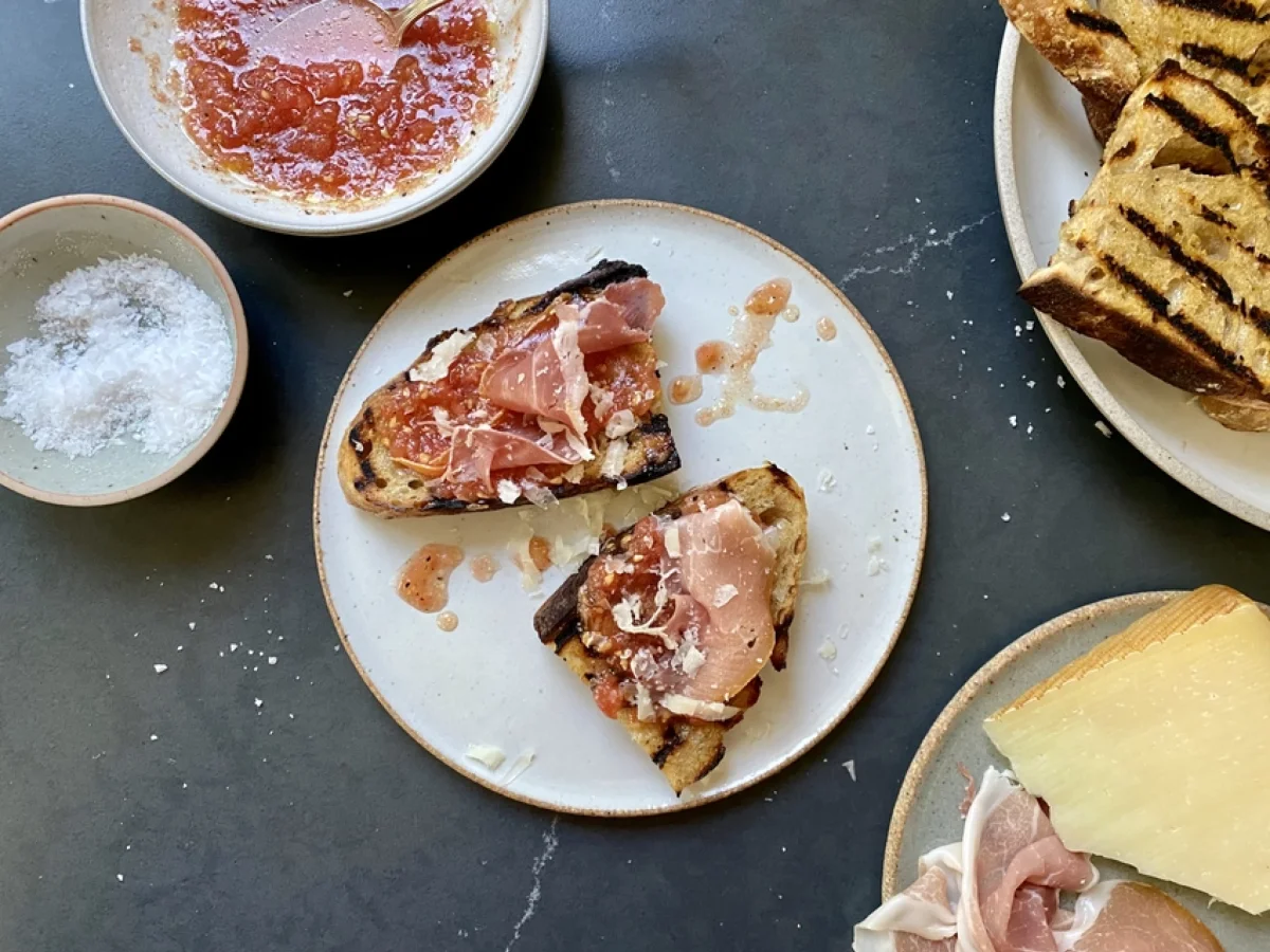 Pan Con Tomate with Jamon and Cheese
