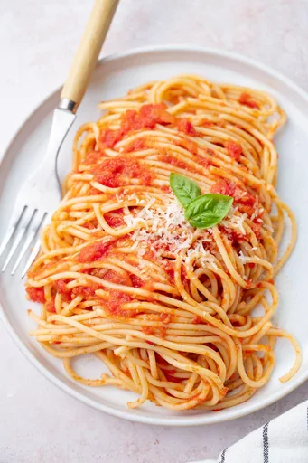 Spaghetti Pomodoro (from 'the Bear')