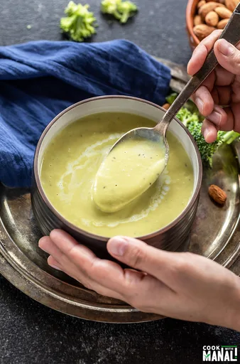 Instant Pot Broccoli Almond Soup