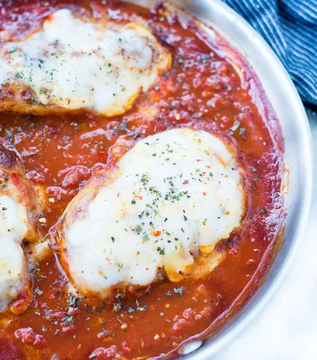 Pollo a la mozzarella
