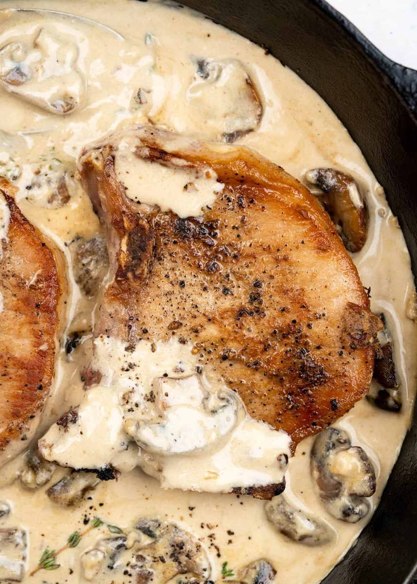Pork Chops in Creamy Mushroom Sauce