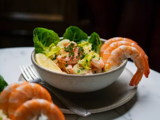 Cóctel de gambas con aderezo Bloody Mary de Tom Kerridge