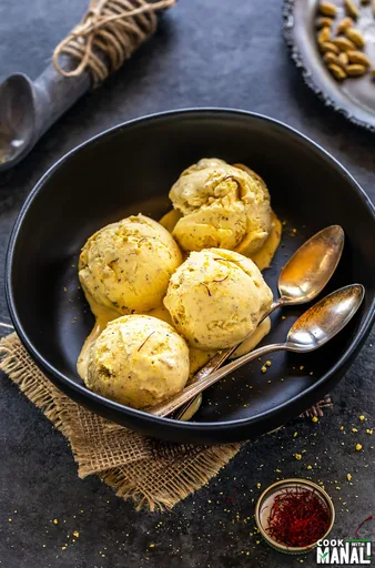 Helado de Kesar Elaichi