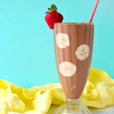 Banana split smoothie