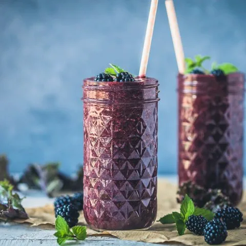 Antioxidant Blackberry Kale Smoothie {Vegan}