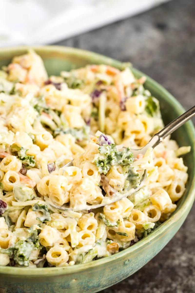 Easiest ever Broccoli Kale Pasta Salad