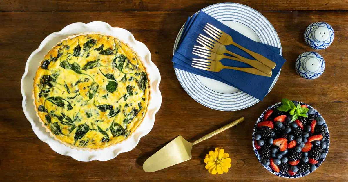 Quiche de espinacas estilo bistró francés