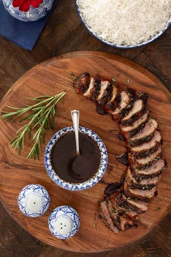 Solomillo de cerdo a la parrilla con higos y balsámico (¡fácil, jugoso y lleno de sabor!)