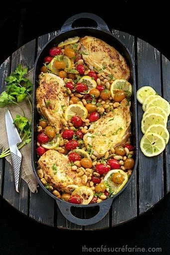 Pechugas de pollo asadas al estilo mediterráneo