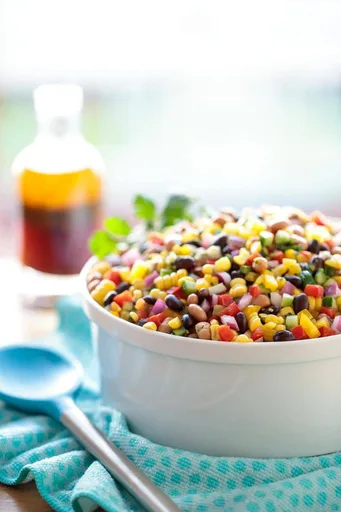 Ensalada de frijoles negros