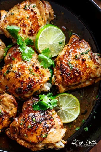 Muslos de Pollo Crujientes al Cilantro y Lima