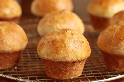 Ridiculously Easy Brioche Dinner Rolls