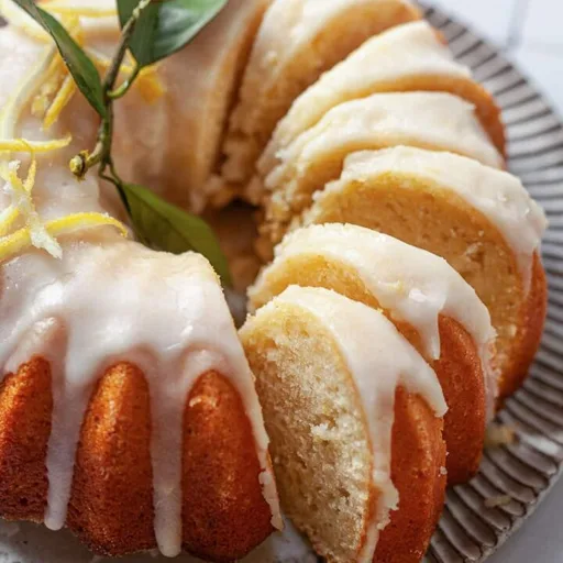 Bizcocho Bundt de limón vegano
